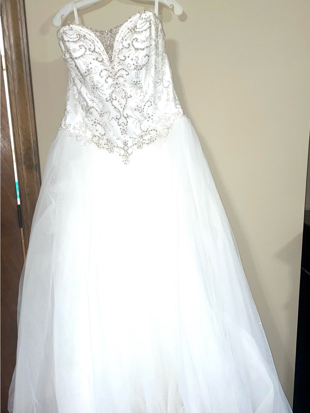 Sweetheart Neckline Ballgown Wedding Dress